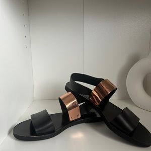 Vince Sandals